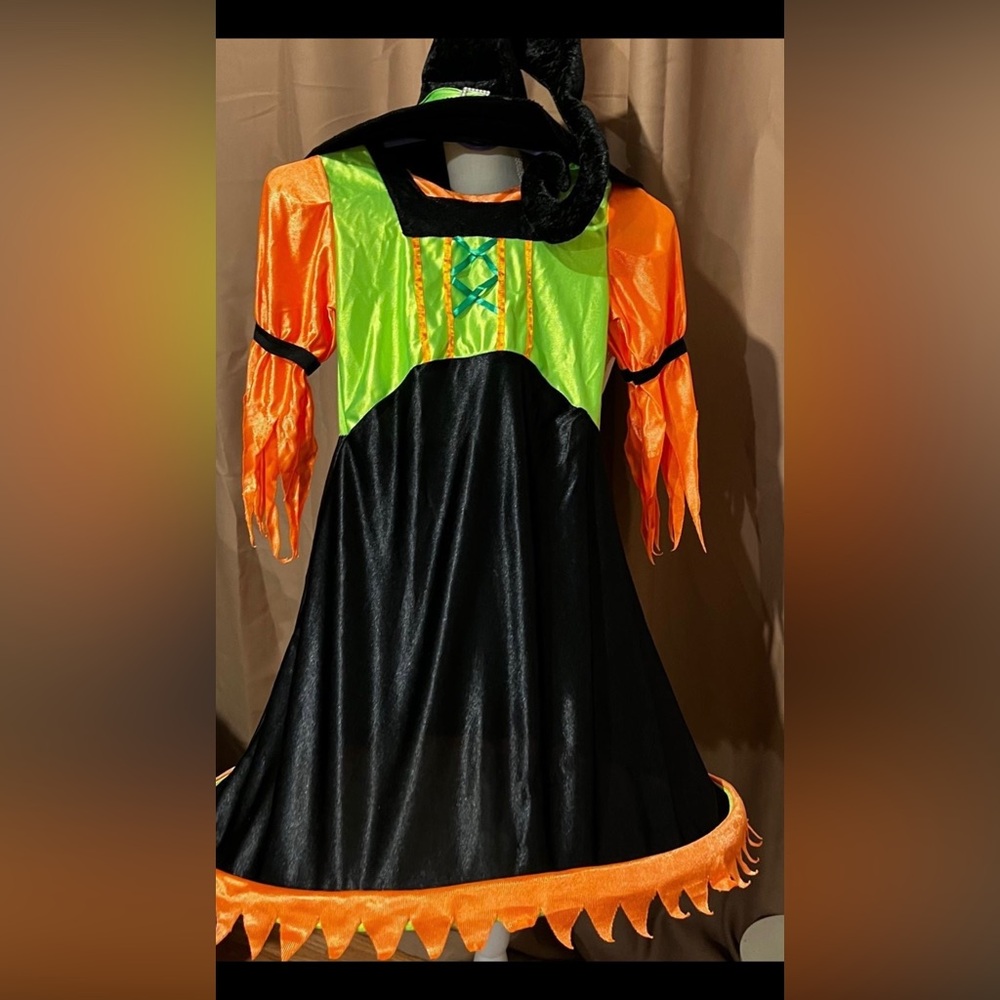 Children”s Halloween Costume size7-8